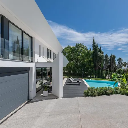 Newly Built Luxury 4 Bdrm With Sea View Apartment Marbella