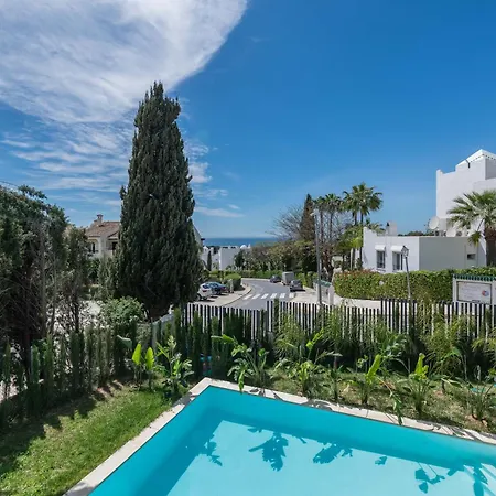 Newly Built Luxury 4 Bdrm With Sea View Marbella