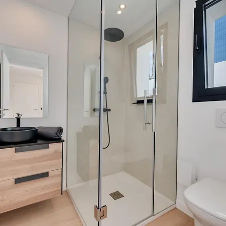 Newly Built Luxury 4 Bdrm With Sea View Marbella