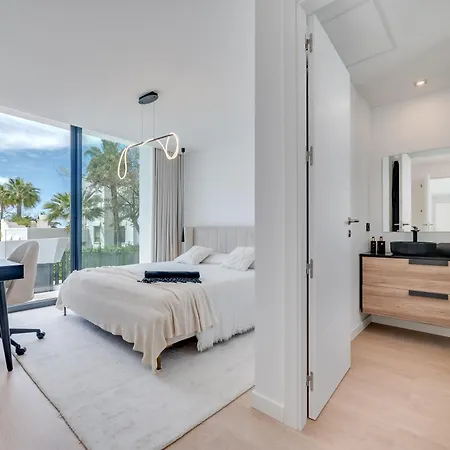 Apartment Newly Built Luxury 4 Bdrm With Sea View Marbella
