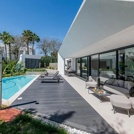 Newly Built Luxury 4 Bdrm With Sea View Apartment Marbella